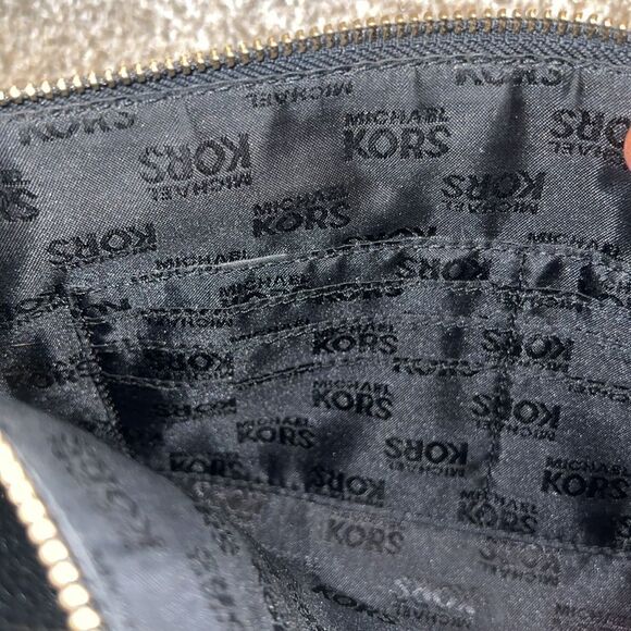 Michael Kors Double Pouch Crossbody Med/Large Black Pebbled Leather Excellent! - Picture 14 of 14